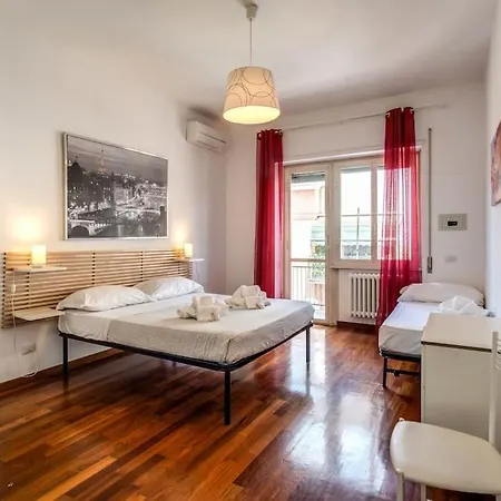 Homely - Spacious In Gianicolo District Lejlighed Rom
