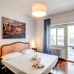 Homely - Spacious In Gianicolo District 公寓