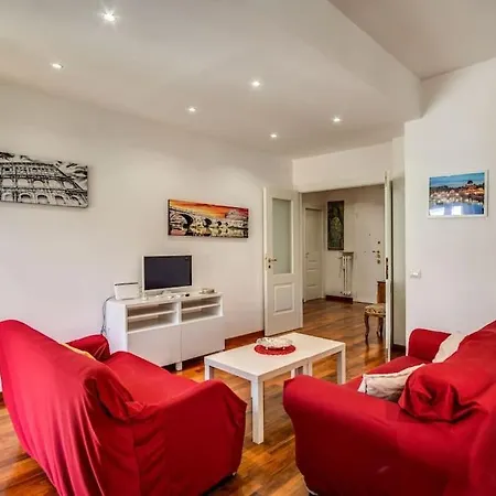 Homely - Spacious In Gianicolo District *