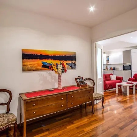 Apartmán Homely - Spacious In Gianicolo District *